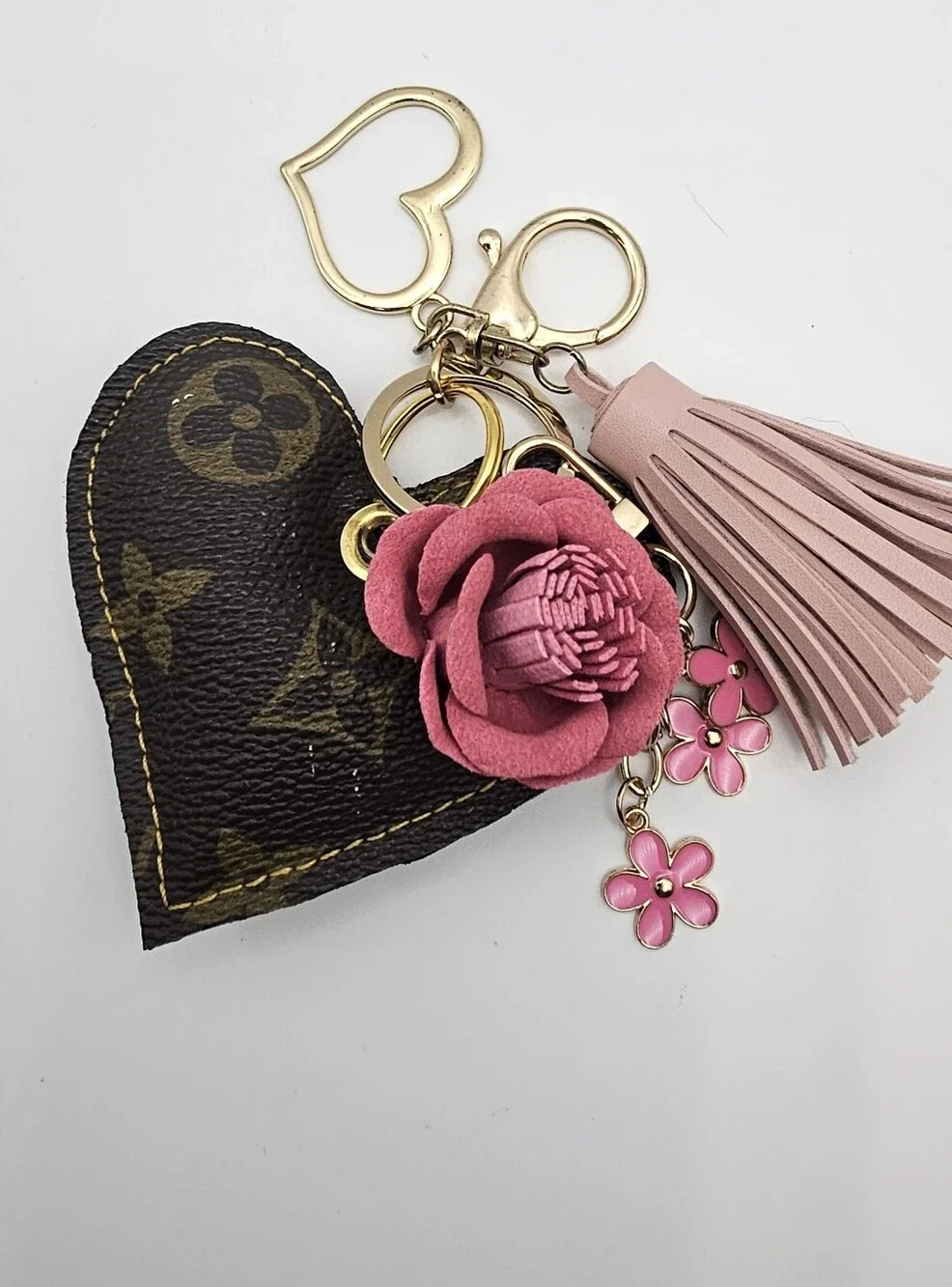 N/A upcycled leather